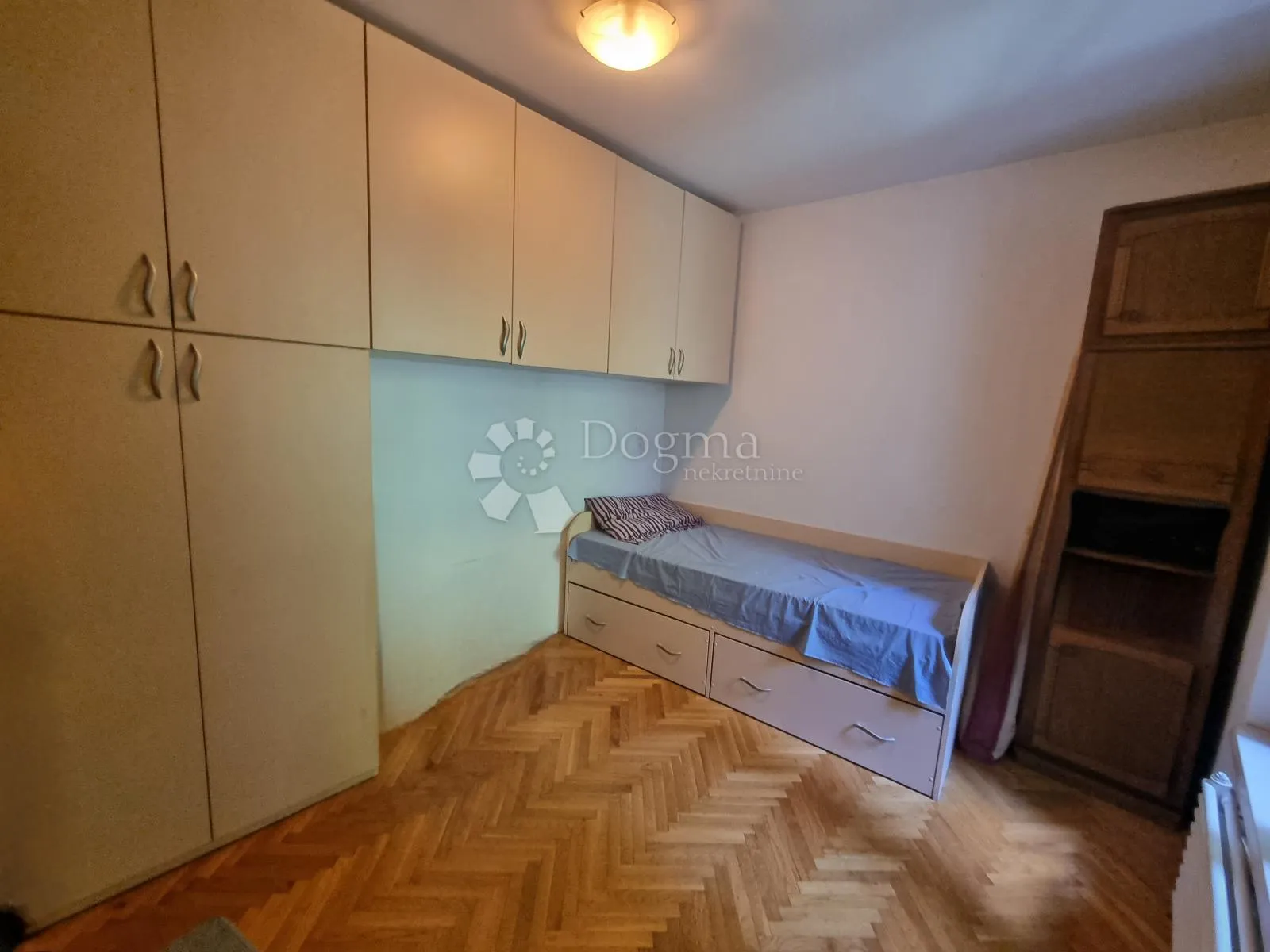 dvoetažni stan u srcu zagreba – medvedgradska ulica - slika 9