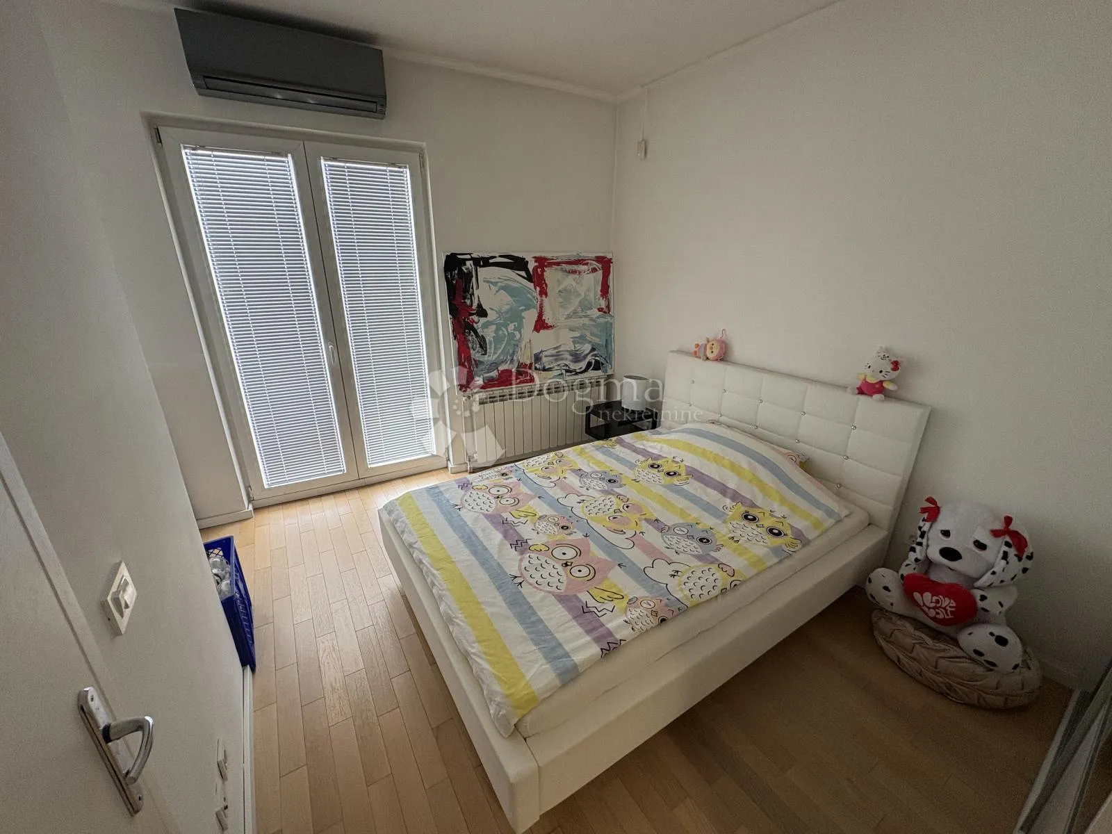 vrhovec 192 m² – panoramski pogled na zagreb, terase, garaža - slika 14