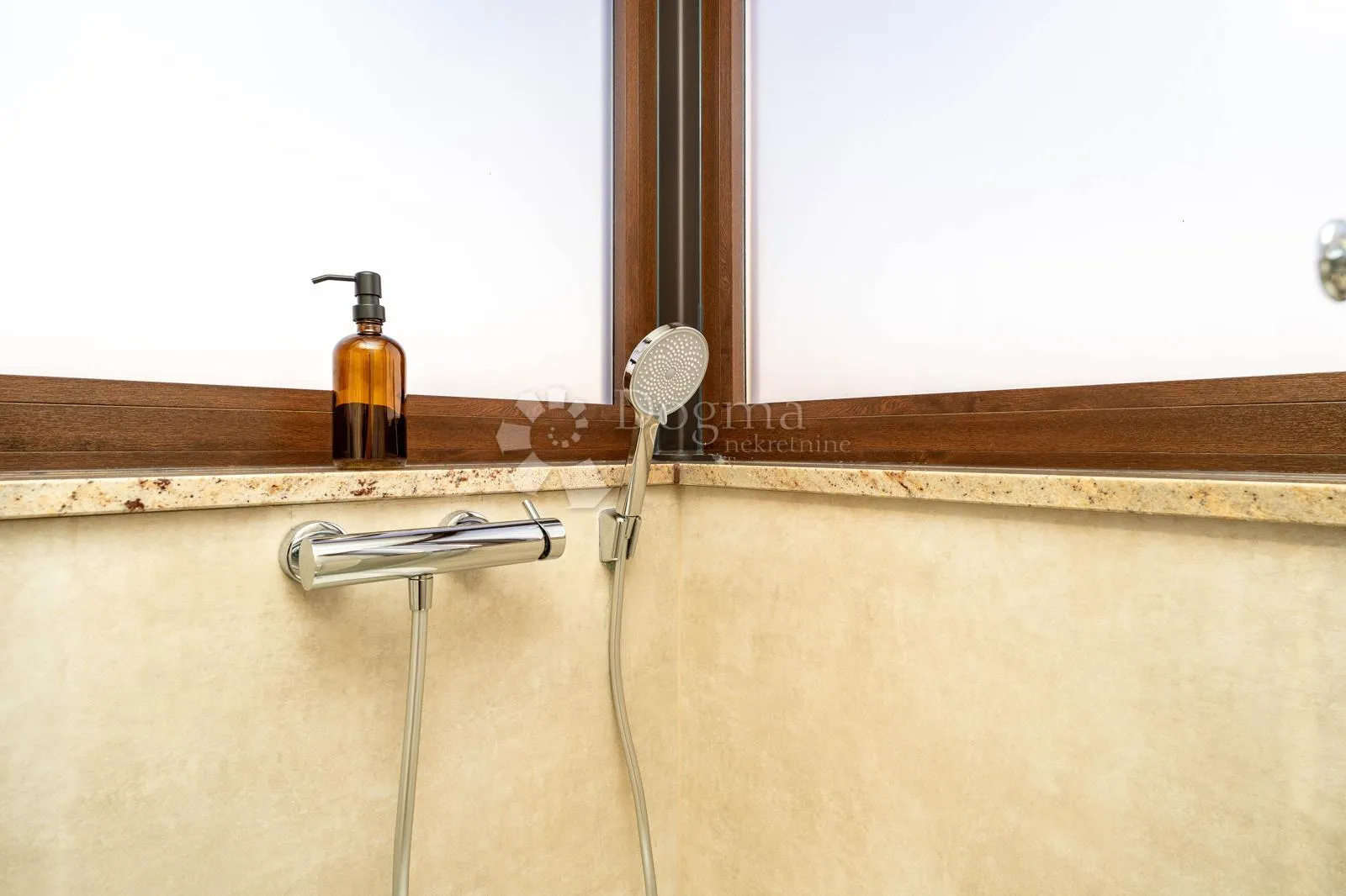turanj - penthouse s pogledom na more - slika 19