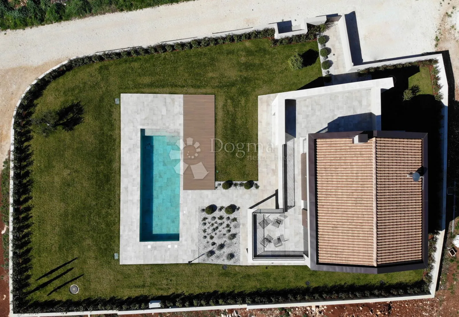 poreč, ekskluzivna i moderna vila s predivnom okućnicom! - slika 46