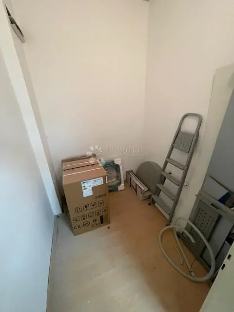 na samo par koraka do korza prodajemo stan od 112.25m2 - slika 8