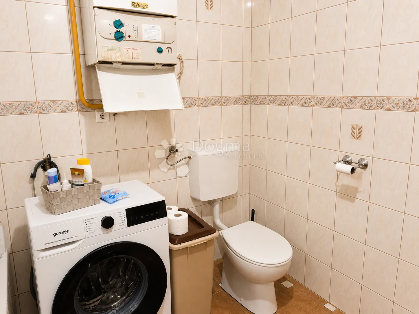 kuća 166 m² + oranica 6.000 m² uz kuću - slika 11