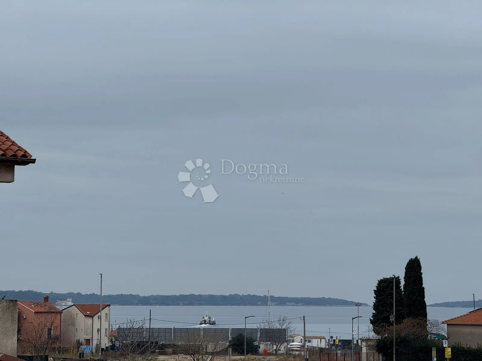 kuća s 2 stana - 300 m od mora - slika 27