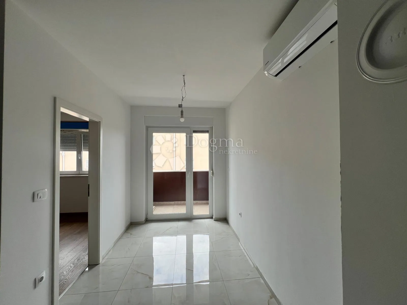 novogradnja: stan 44 m² kod city malla s parkingom - slika 4