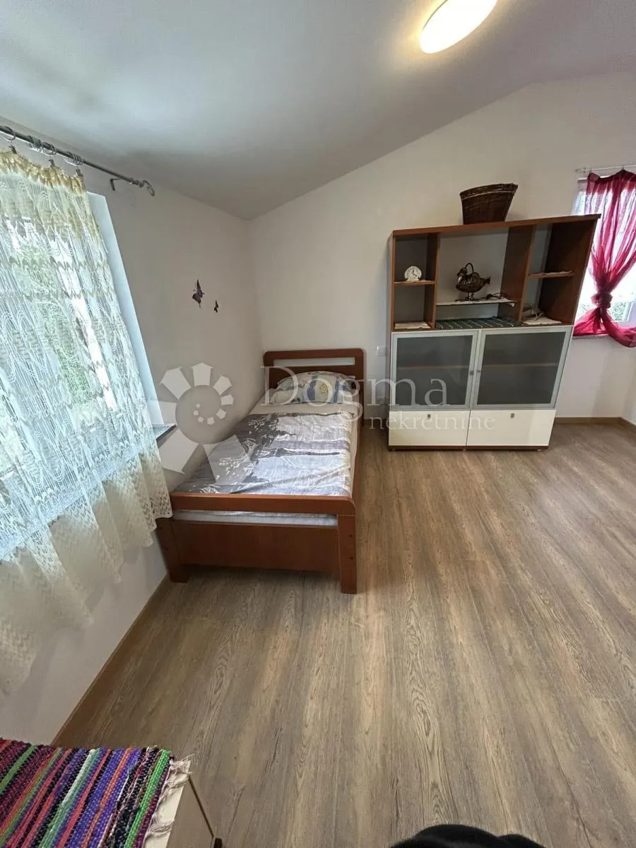 prilika!! kuća 3 stambene jedinice - marčana - slika 19