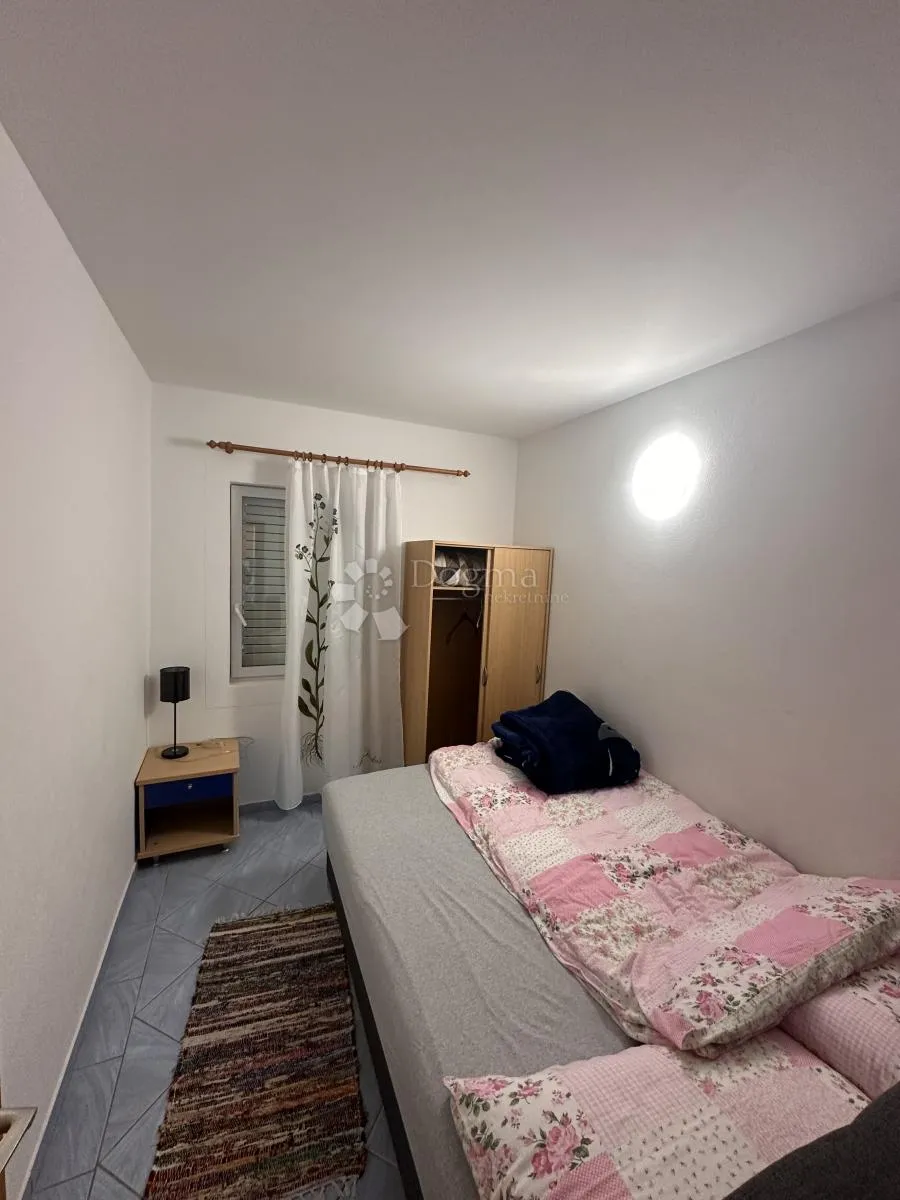 vir kuća sa 8 apartmana uhodana u posao sa turizmom - slika 21