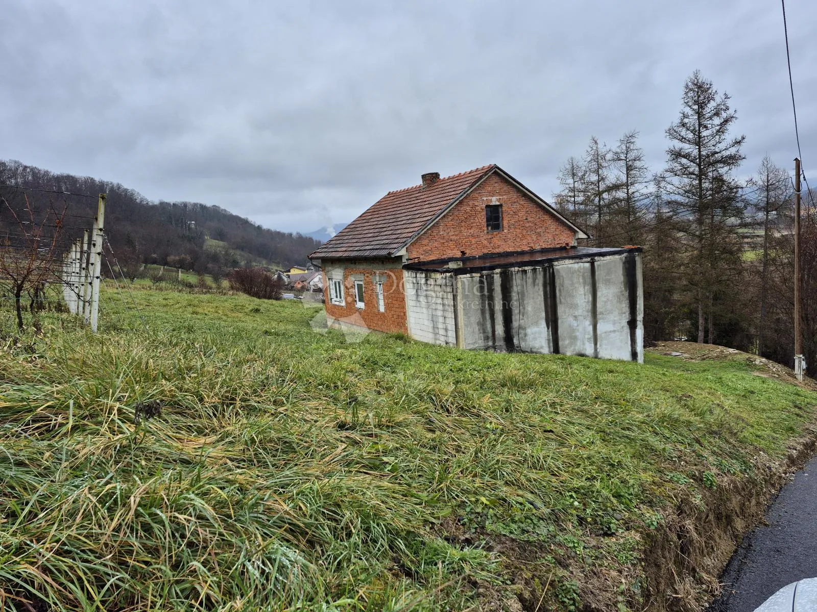 prostrana kuća s više od 10.000m² zemljišta u gornjoj pačetini - slika 11