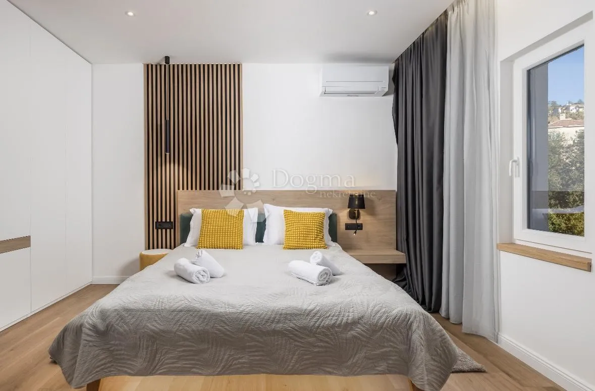 rijeka, centar, 156 m2. divota od 3 stambene jedinice! - slika 38