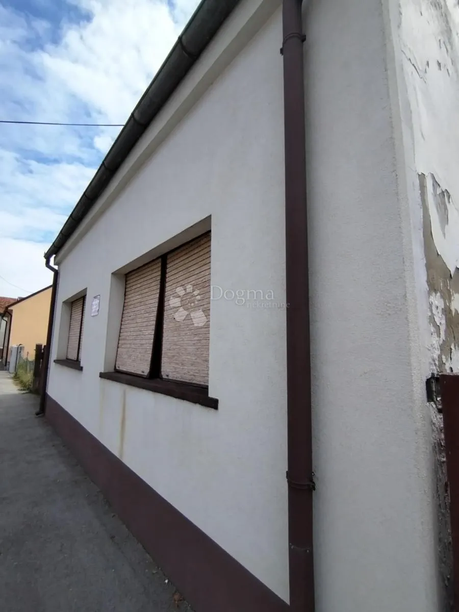kuća za adaptaciju u virju–104,10 m² + garaža + gospodarska zgrada - slika 2