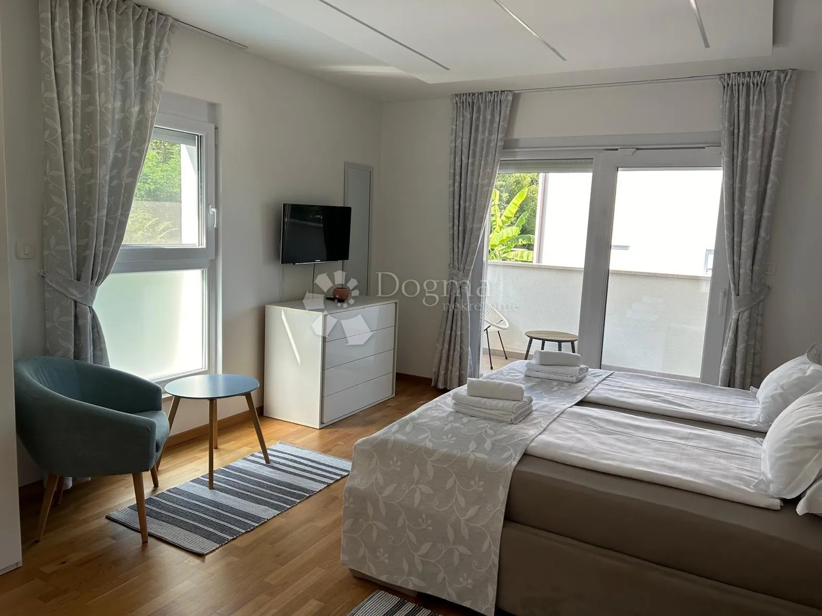 otok krk dobrinj villa s bazenom - slika 8