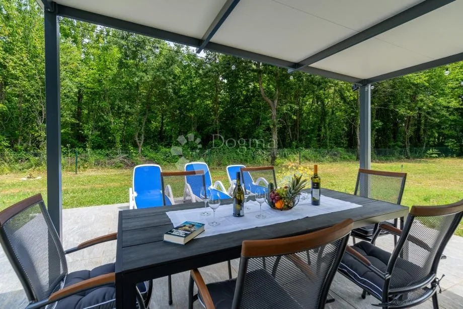 prizemnica s jacuzzijem u istri - 110 m², mirna lokacija barbanštine - slika 15