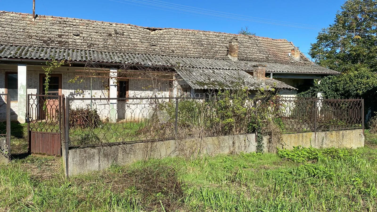 kuća s potencijalom na glavnoj cesti u topolju! - slika 8