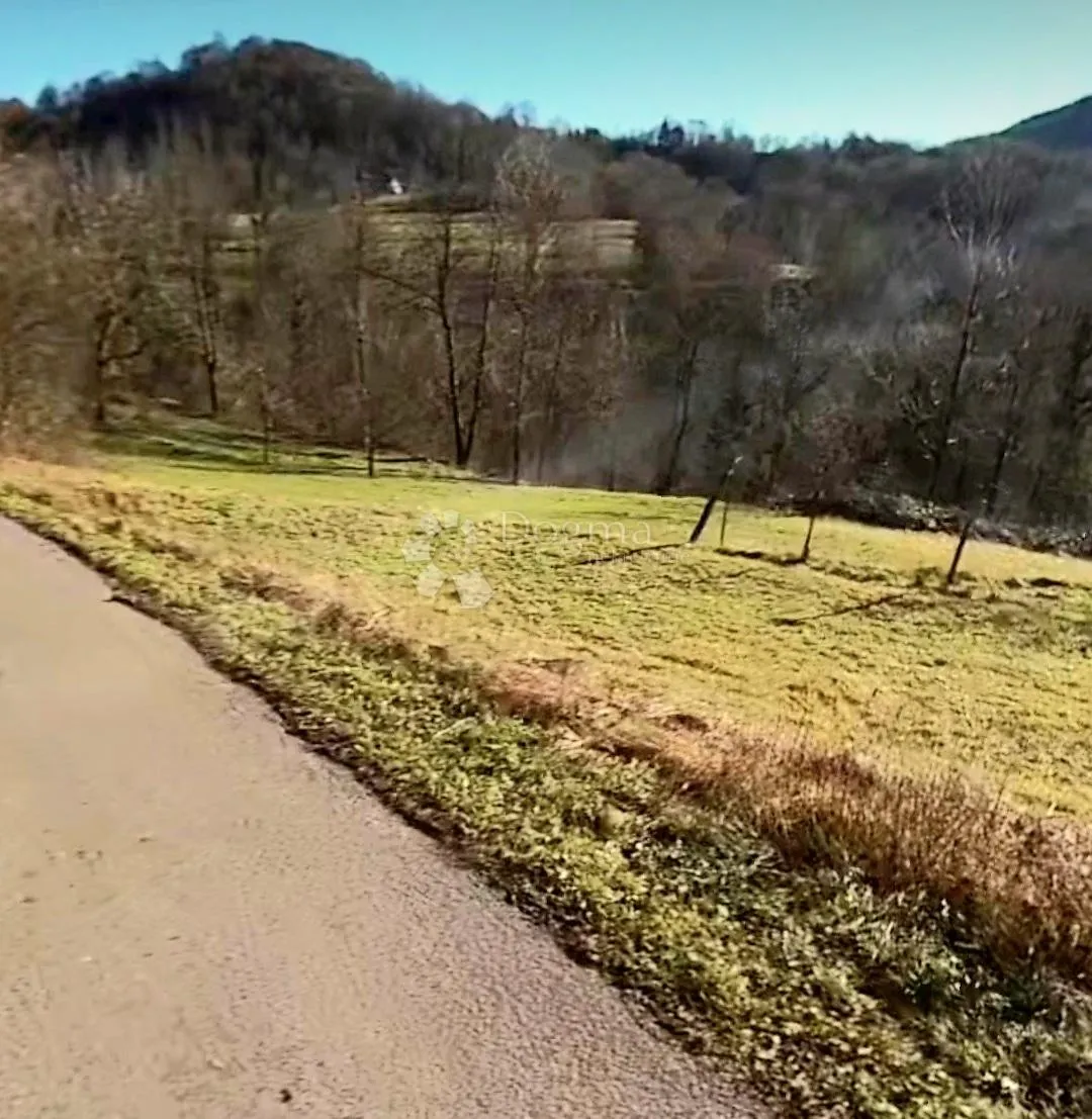 poljoprivredna čestica u blizini gomirja - slika 2