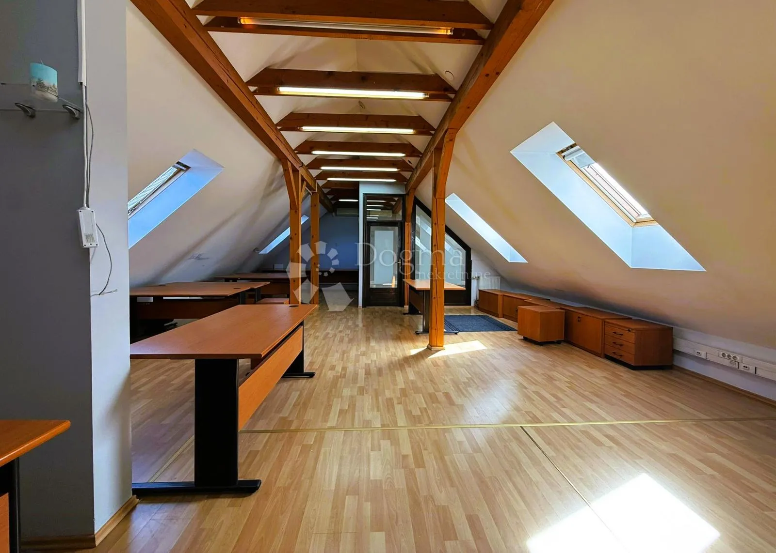 prostor u kojem posao ima mir i fokus - 105 m² - slika 4