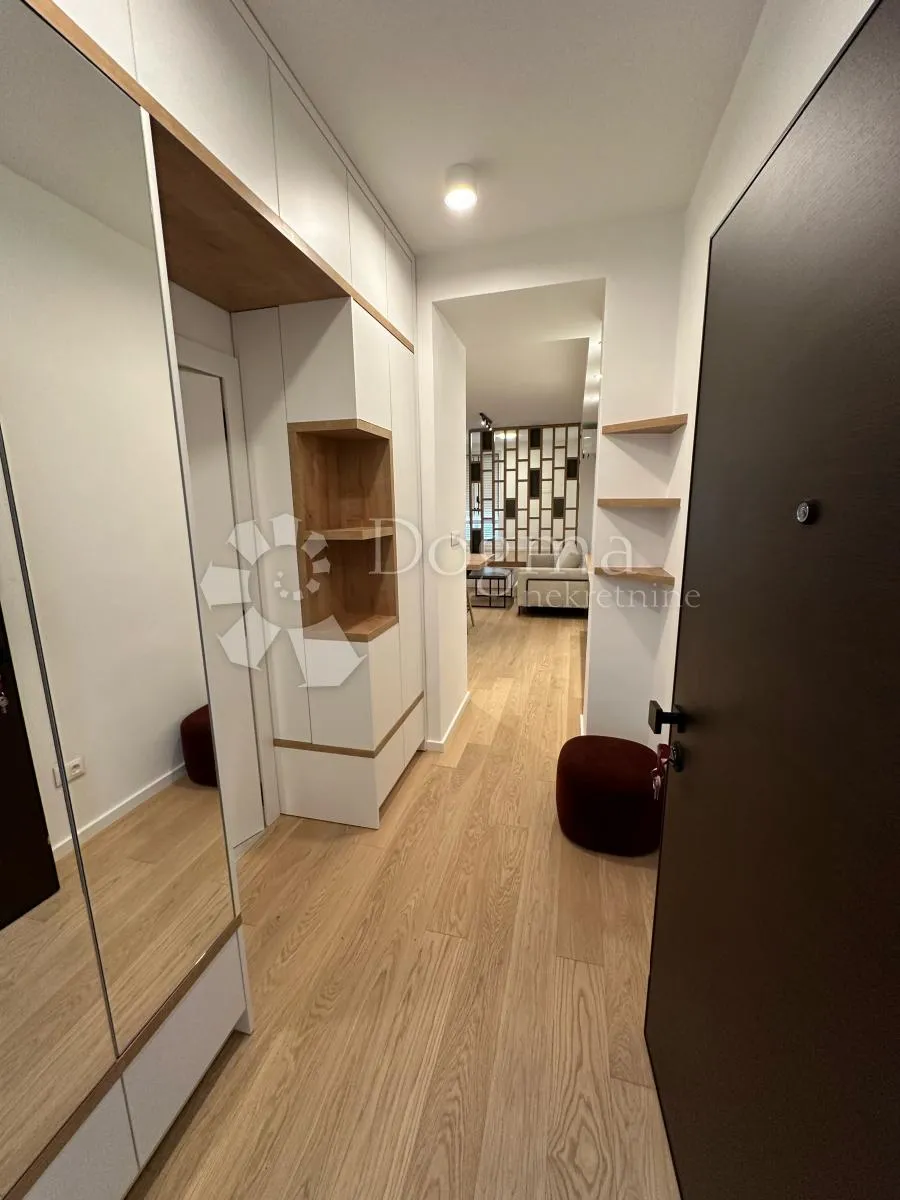 dizajnerski studio apartman u poslovnom centru raba!!! samo kod nas! - slika 11
