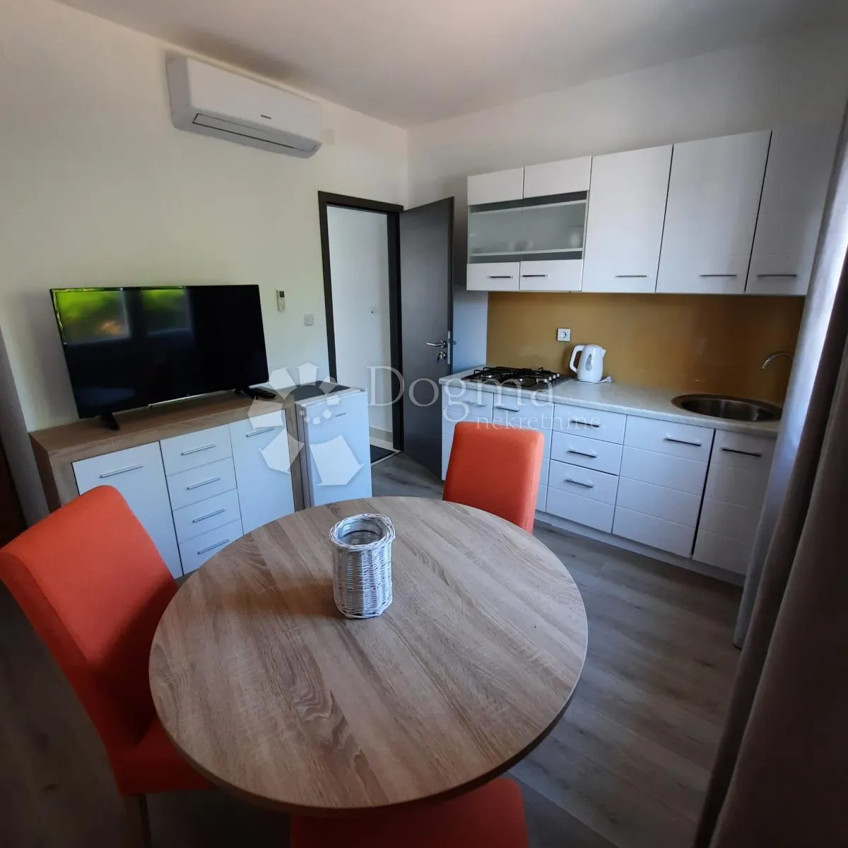 vodice, predivna kuća s pogledom na more - slika 10