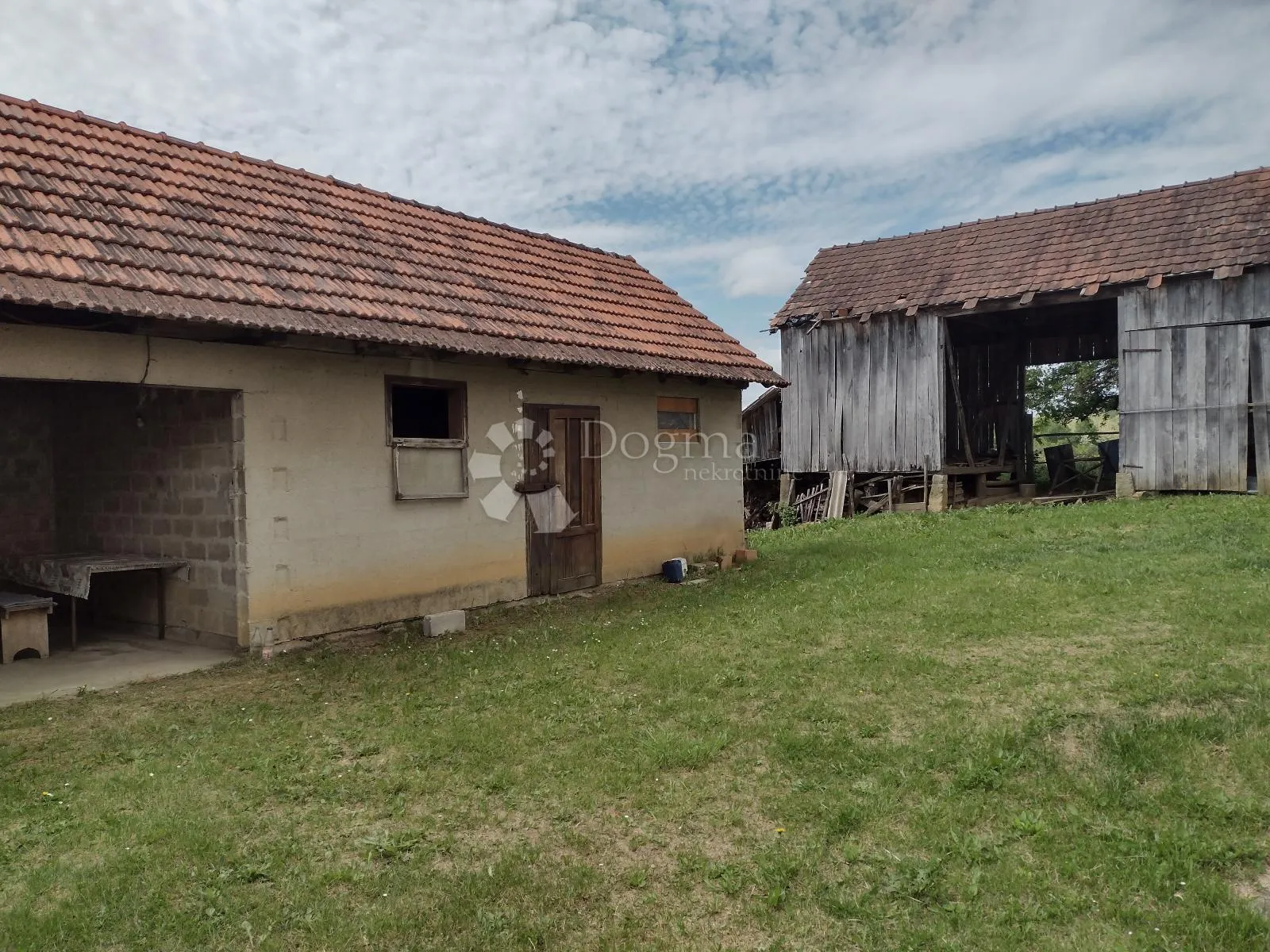 kuća s pogledom na petrovu goru i besplatnim vodovodom - slika 13