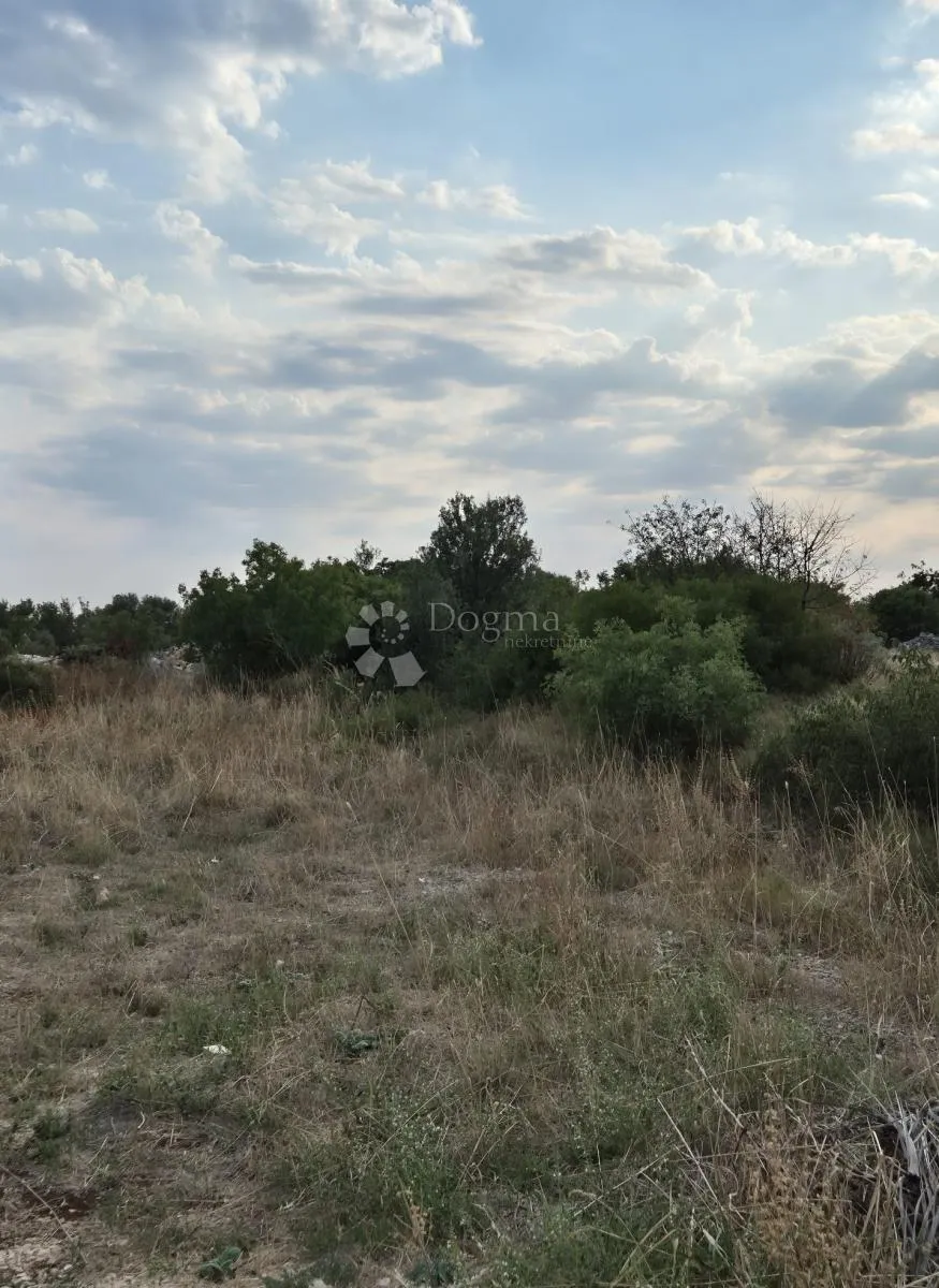 idealno građevinsko zemljište na izvrsnoj lokaciji - slika 3