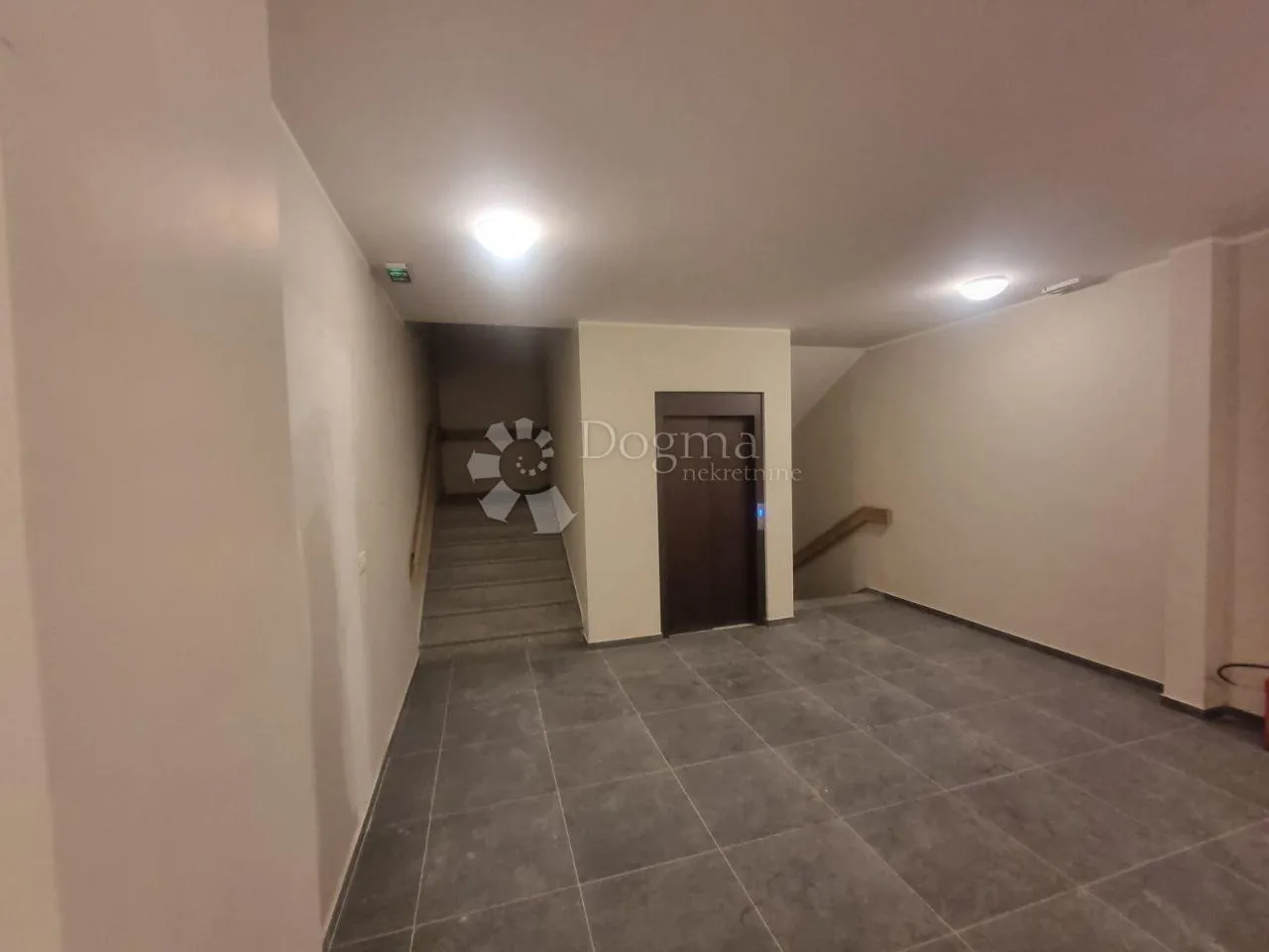 stan na top lokaciji - 2ss+db, 78m2 - slika 6