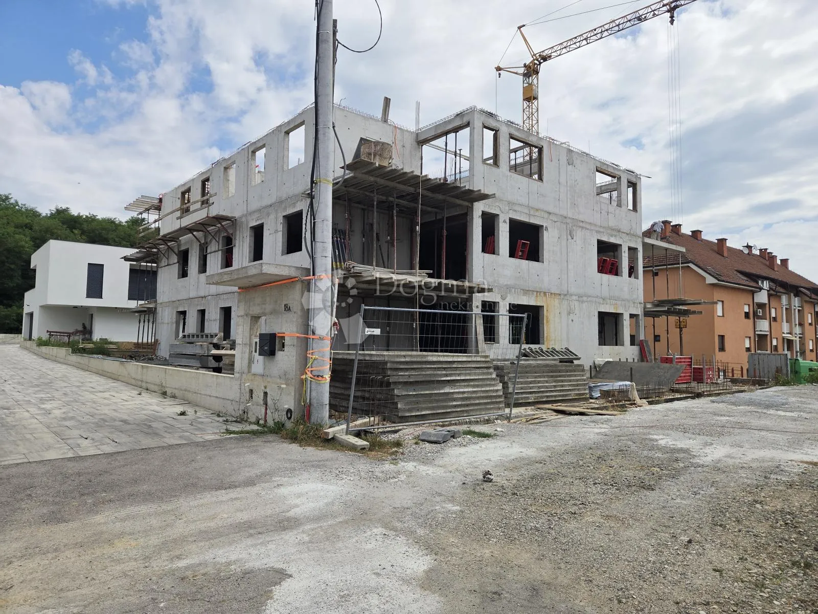Sesvete četvreosobni stan u novogradnji 128 m2 ,3.-ći kat - Sesvete, Zagreb