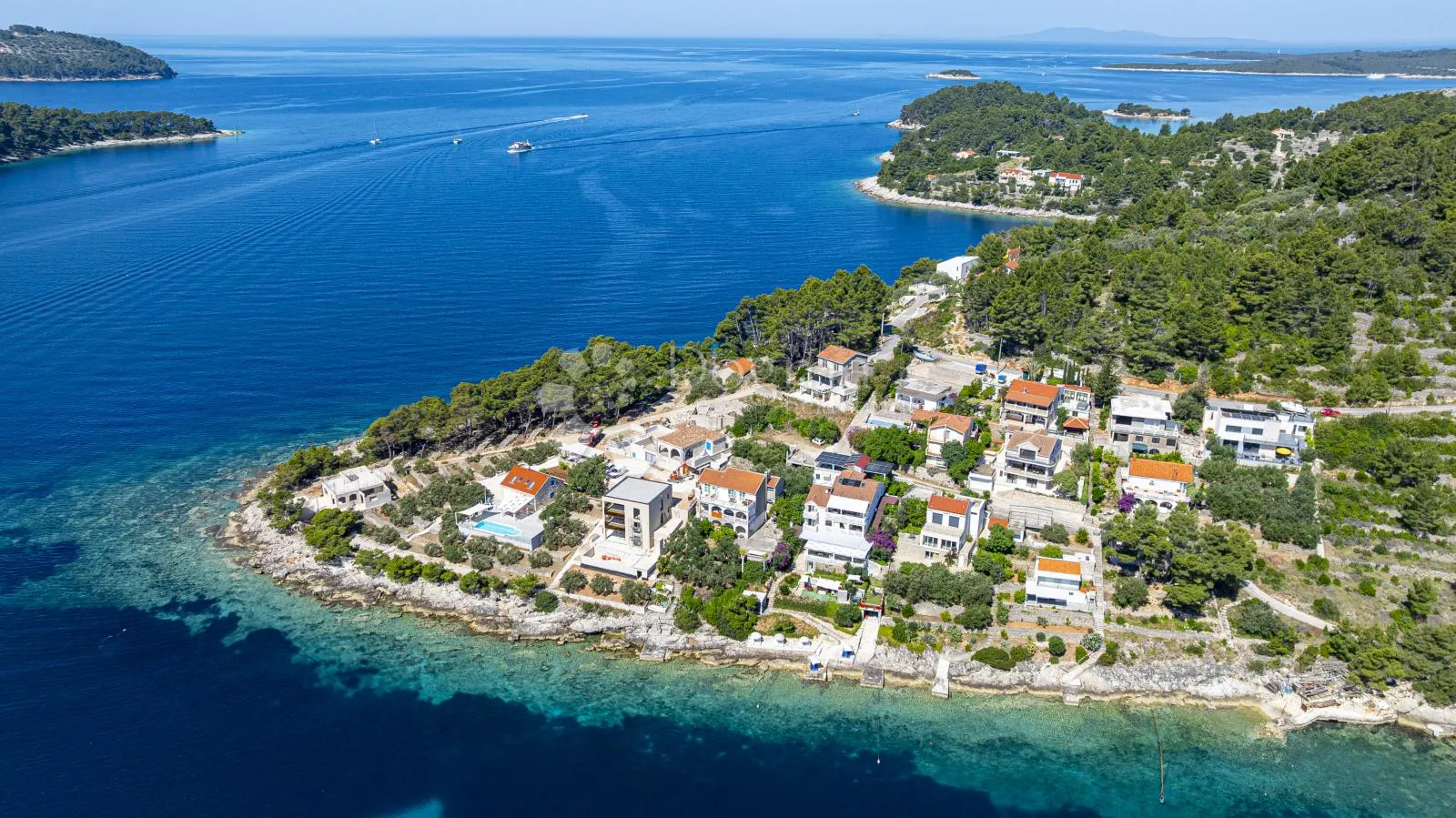 prvi red do mora: samoodrživa apartmanska vila s uhodanim poslovanjem – vela luka, korčula - slika 33