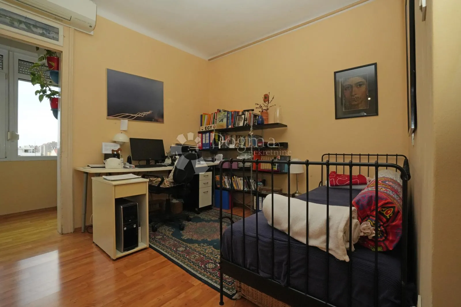 top cijena! 2.779€ m2 - divan stan u centru pule! - slika 10