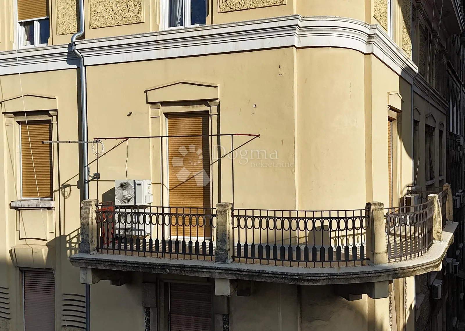 rijeka adaptiran, namješten stan 4s+db sa velikim balkonom - slika 24