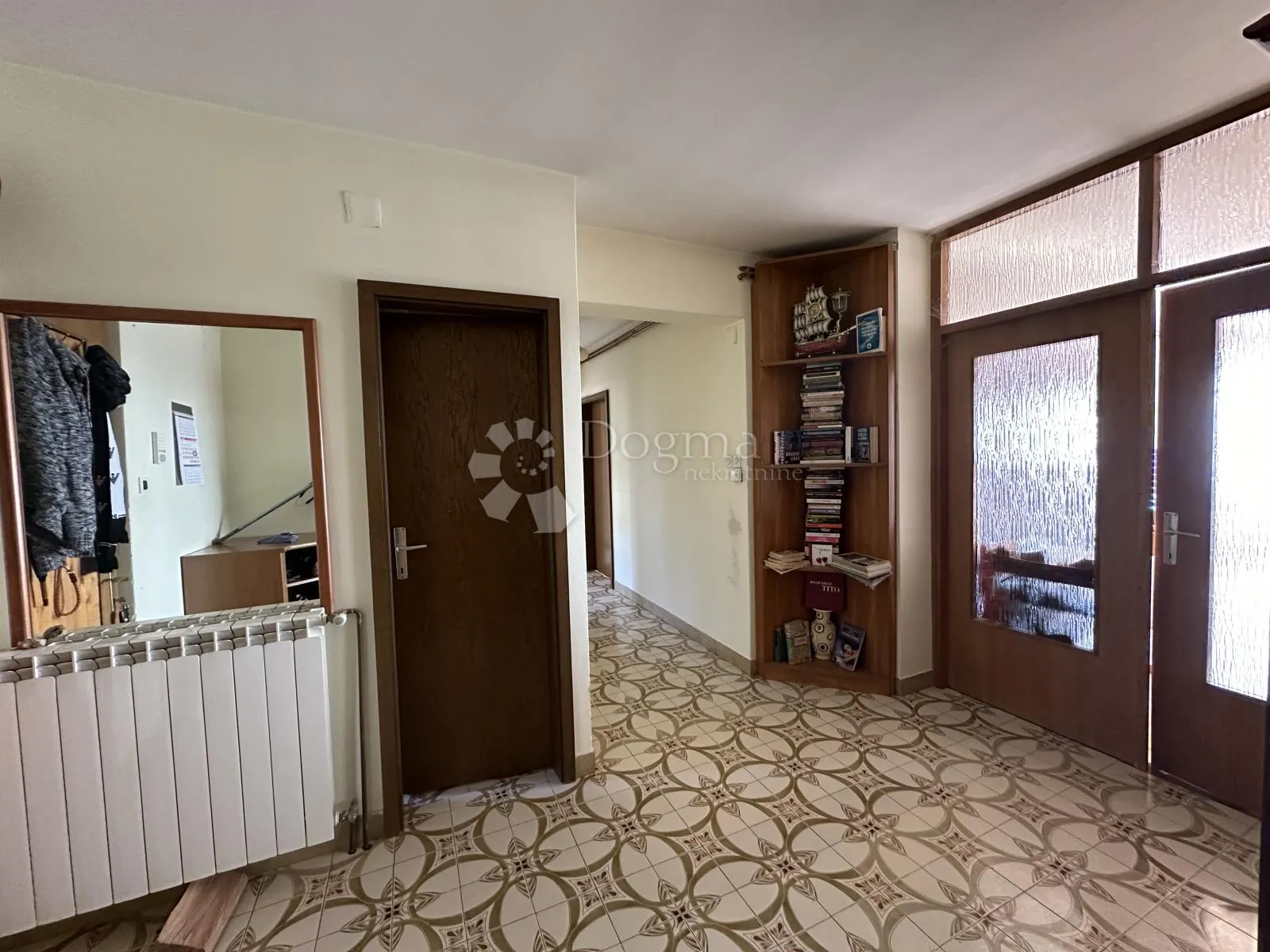 etaža kuće s predivnim pogledom - slika 17