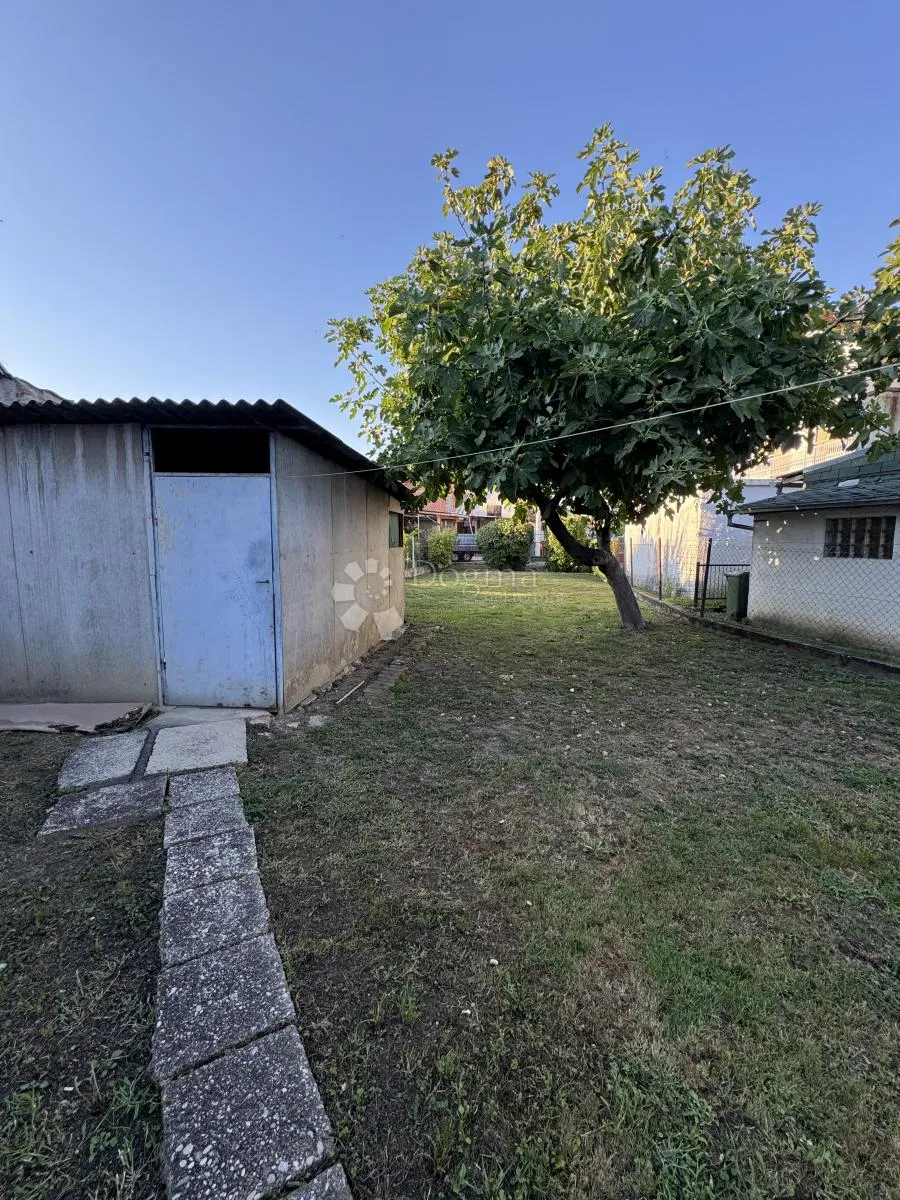 potencijal za gradnju nove kuće - 504 m2 - slika 21