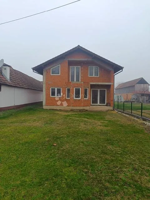 Slavonija, samostojeća kuća na prodaju - Kruševica, Slavonski Šamac