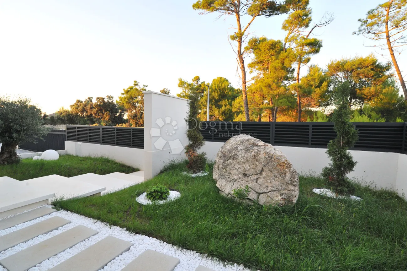 luksuzna nova kuća, 120 m od mora! - slika 15