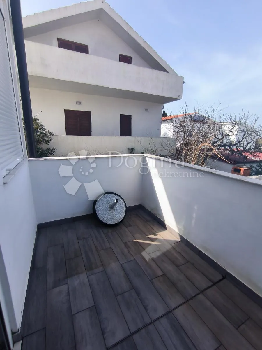 kuća sa 6 apartmana, sabunike-privlaka - slika 16