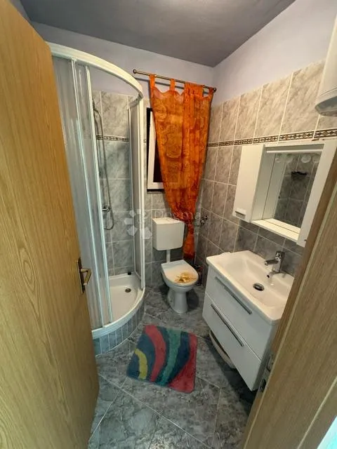 šarmantni apartman u jadranovu sa panoramskim pogledom na more ( apart. 3) - slika 10