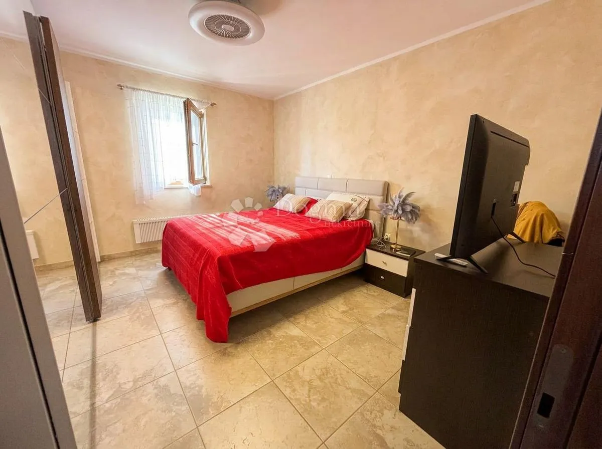 ližnjan, stan s panoramskim pogledom na more, dugoročni najam - slika 10