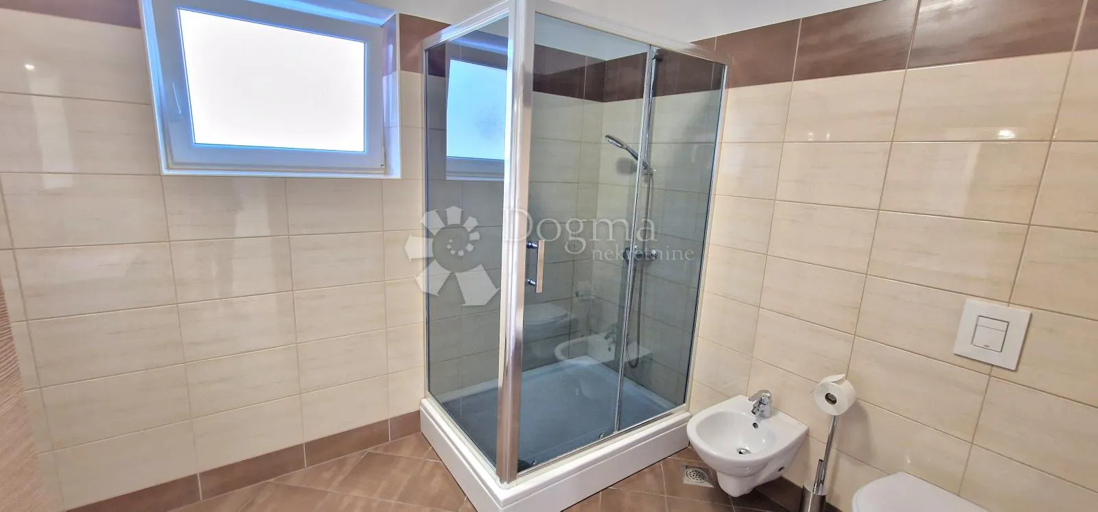 srdoči, 120 m2 2sb/db novo!!! - slika 18