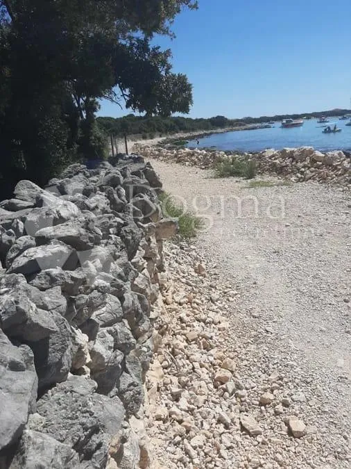 zemljište prvi red do mora - slika 4