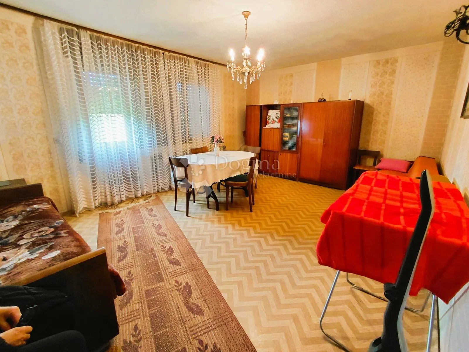 kuća 360m2 s građevinskim zemljištem donje ladanje - slika 3