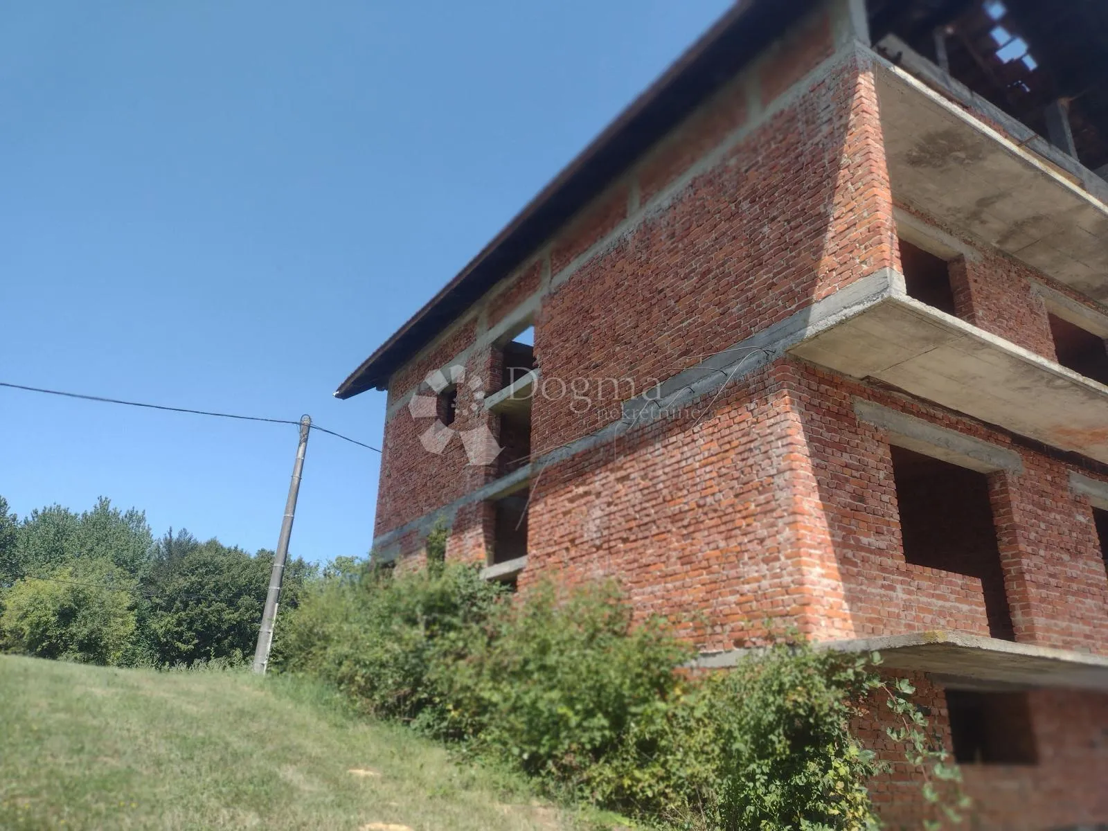 kuća topusko nadomak bazena u toplicama, sunčana lokacija - slika 2