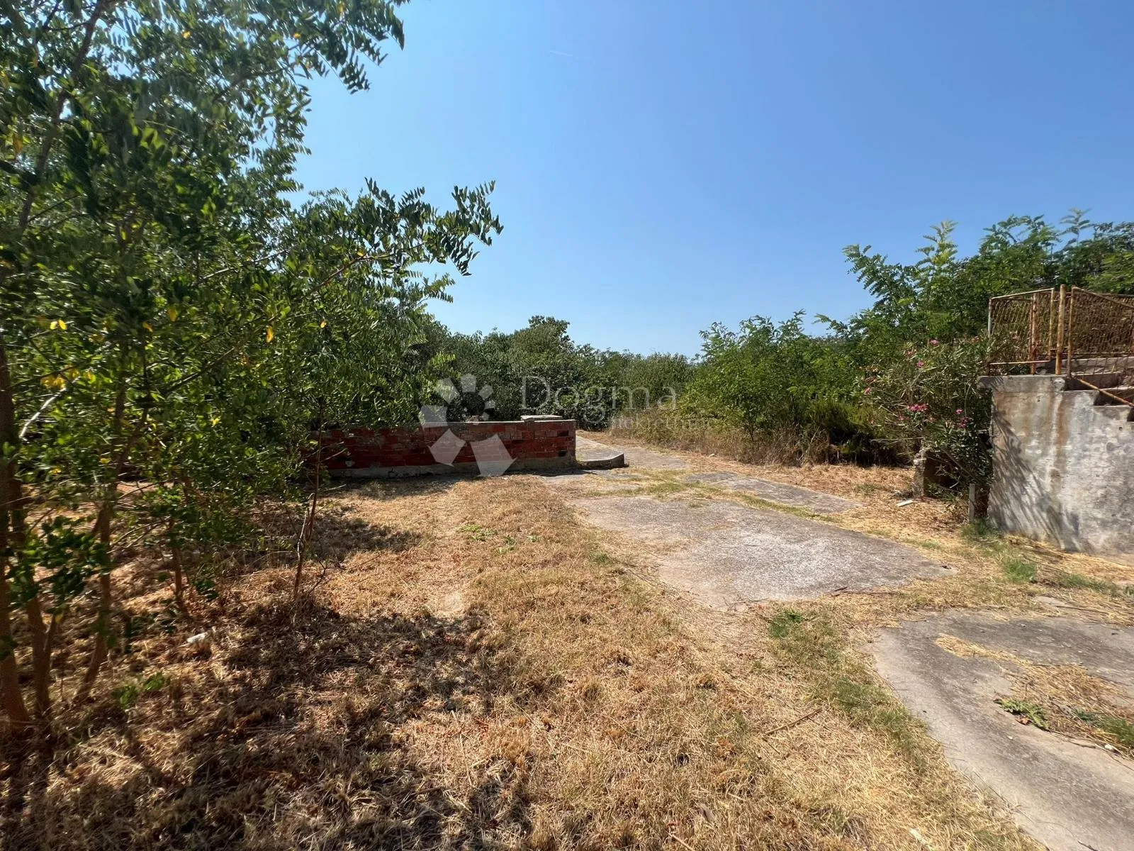 vrsi zadar - kuća za renoviranje sa velikim građevinskim zemljištem - slika 21