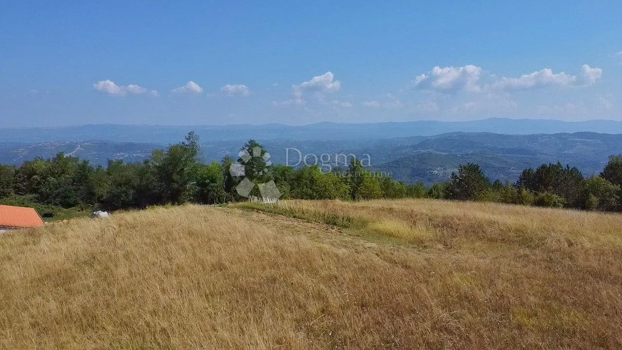fantastično zemljište s građevinskom dozvolom i prekrasnim pogledom - slika 4