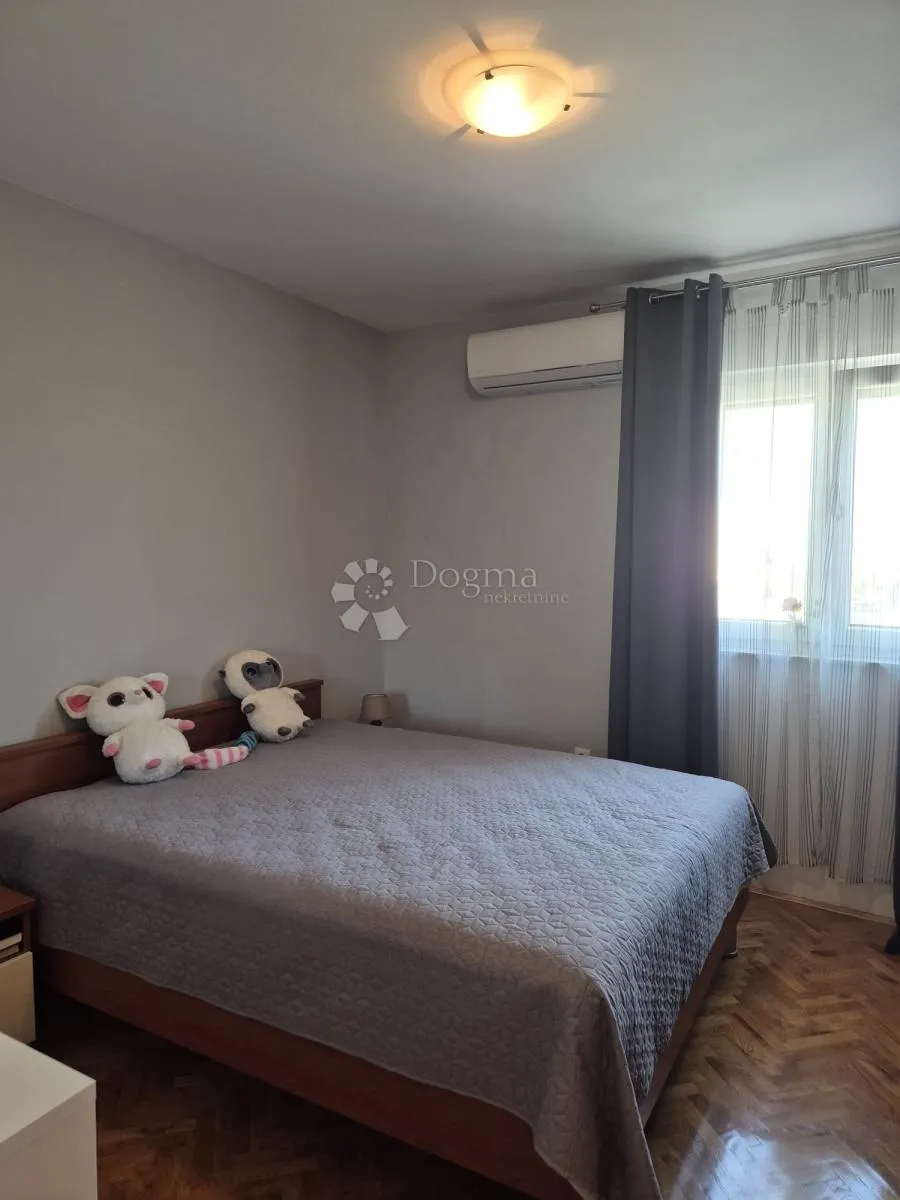 ekskluzivan stan sa privatnom terasom125m2, samo 150 metara do plaže - slika 13