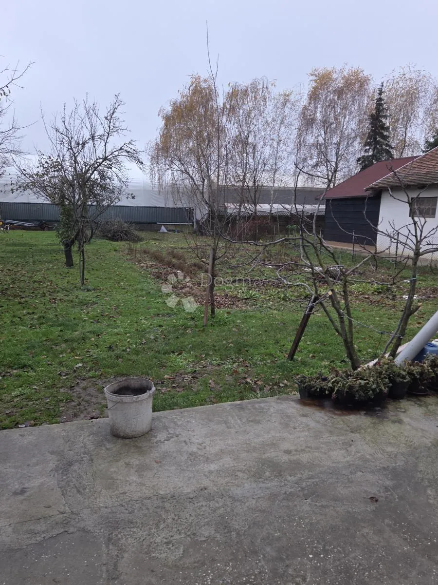 sesvet. kraljevec kuća sa velikom okućnicom - slika 12