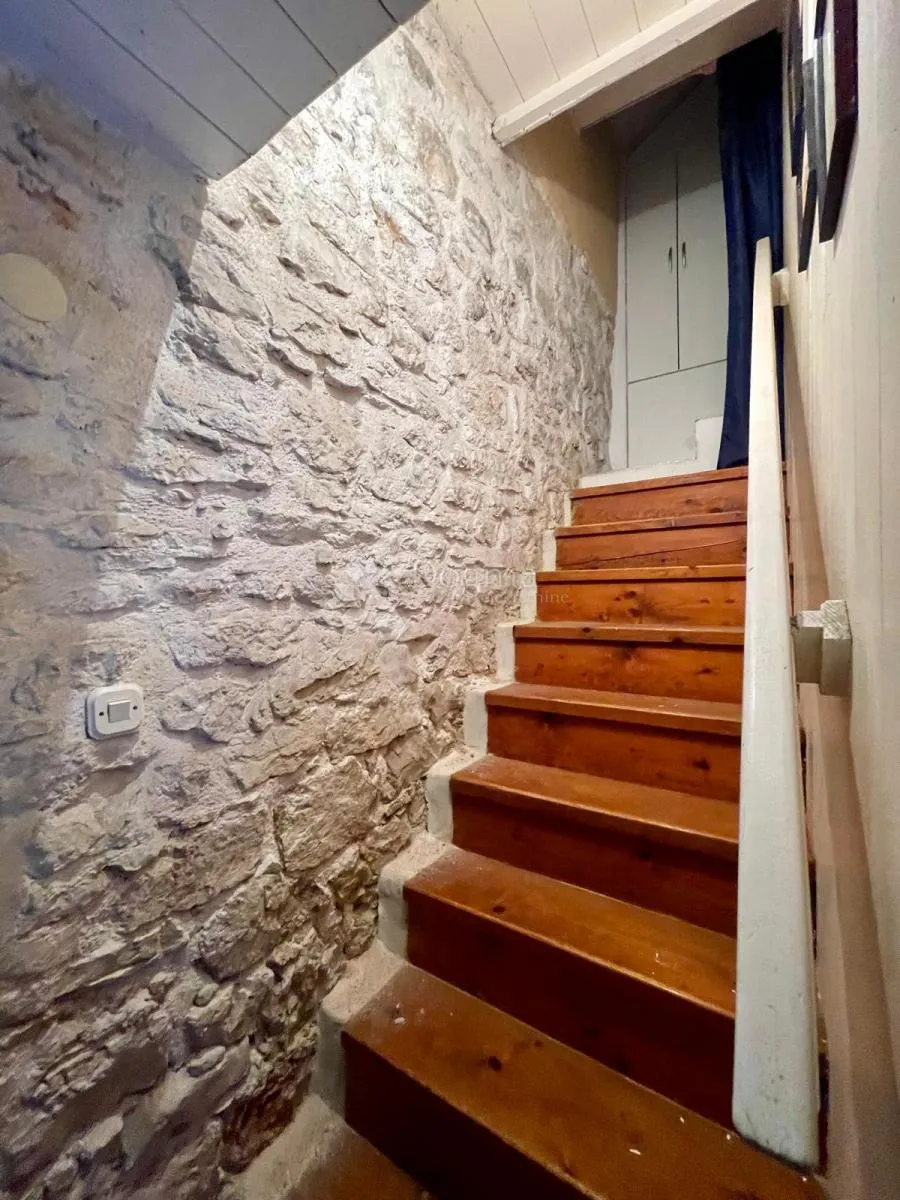 autentična kamena kuća tribunj- brod na poklon - slika 21