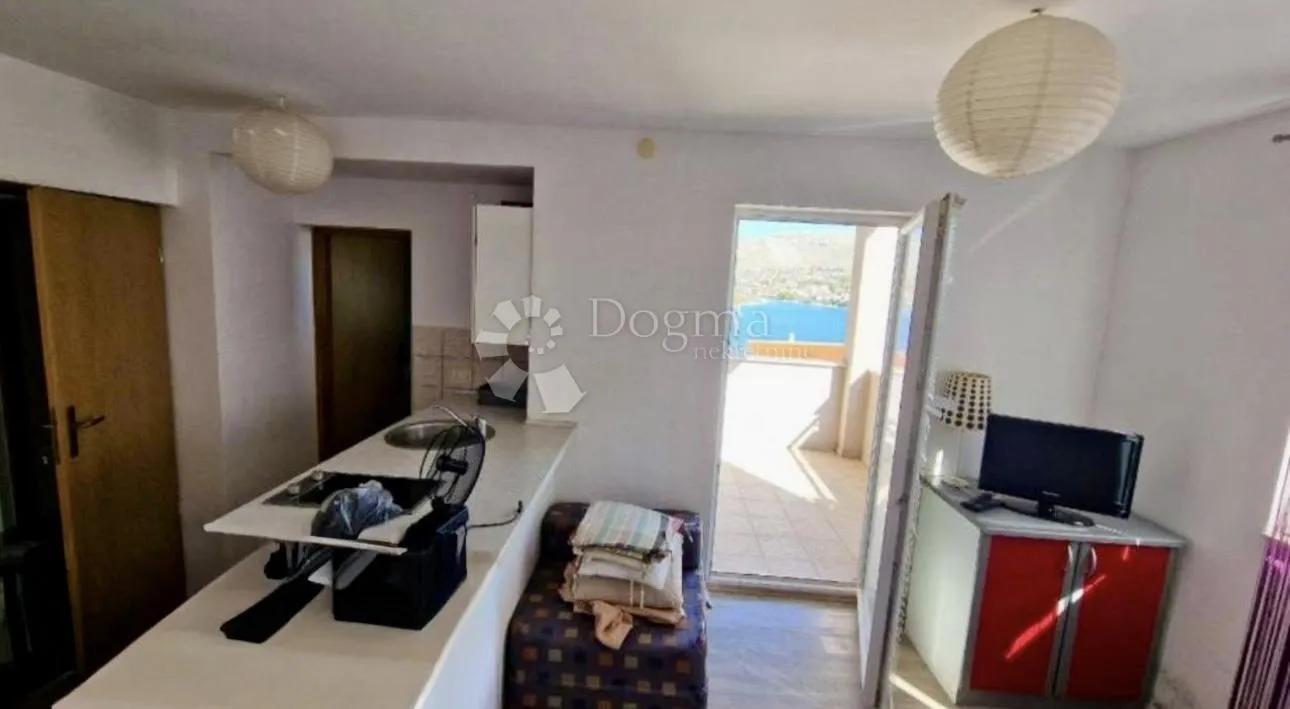 šparadići, kuća s 5 apartmana 50 m od mora! - slika 11