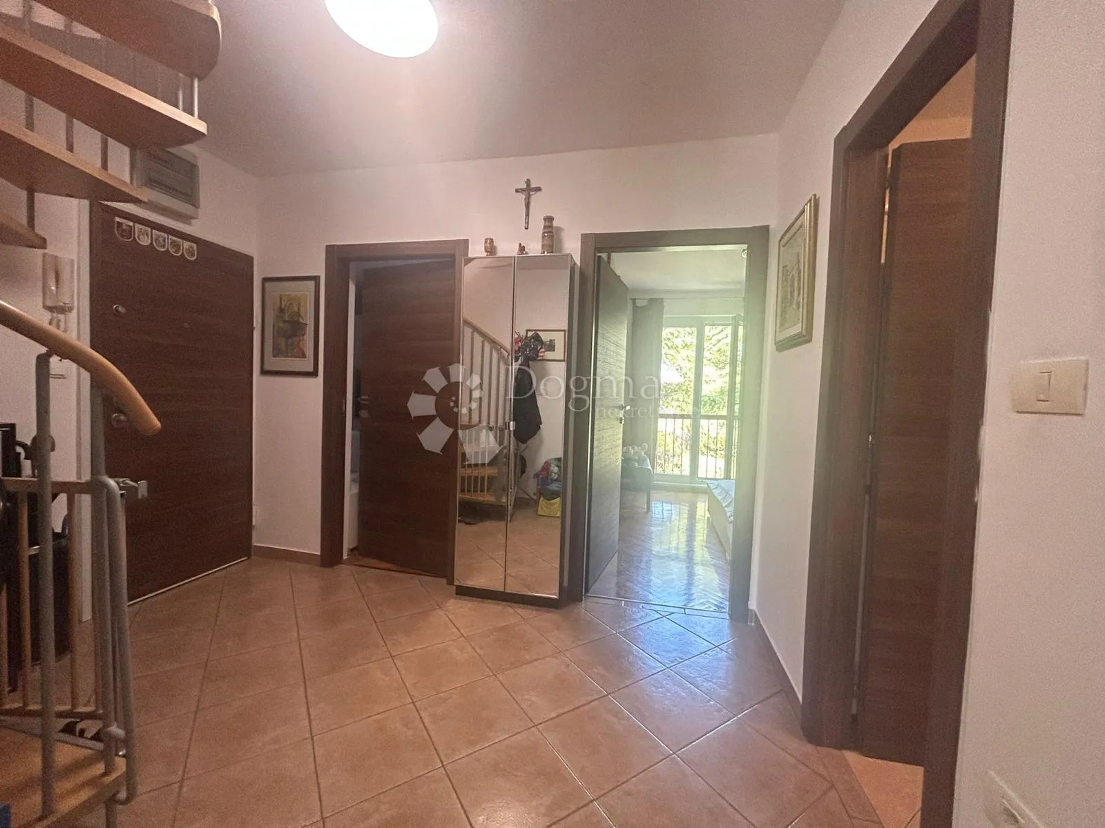 dvoetažni stan u fažani, 400 m od mora – 65 m² + galerija 28 m² - slika 22