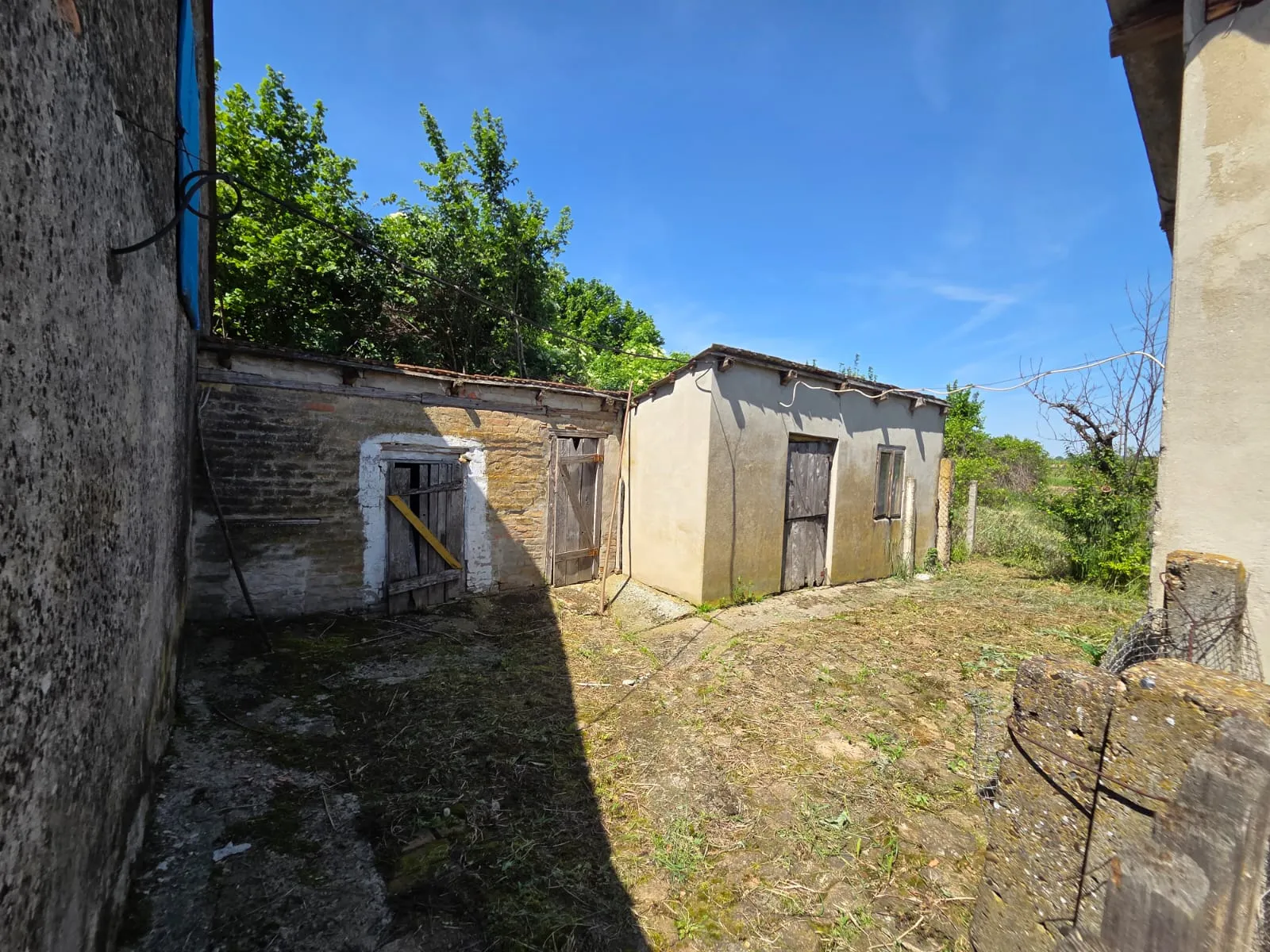 utočište daleko od gradske gužve – kuća s potencijalom u erdutu - slika 8