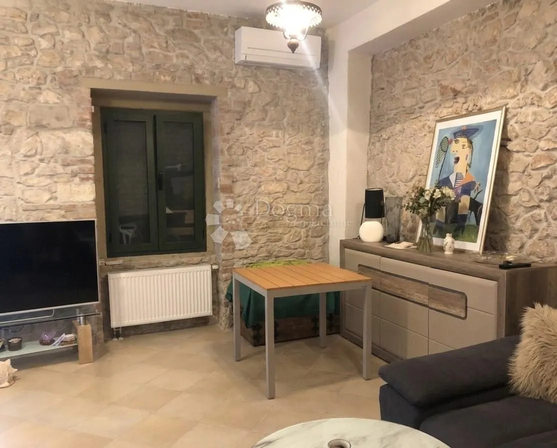 apartman 200m od mora - slika 2