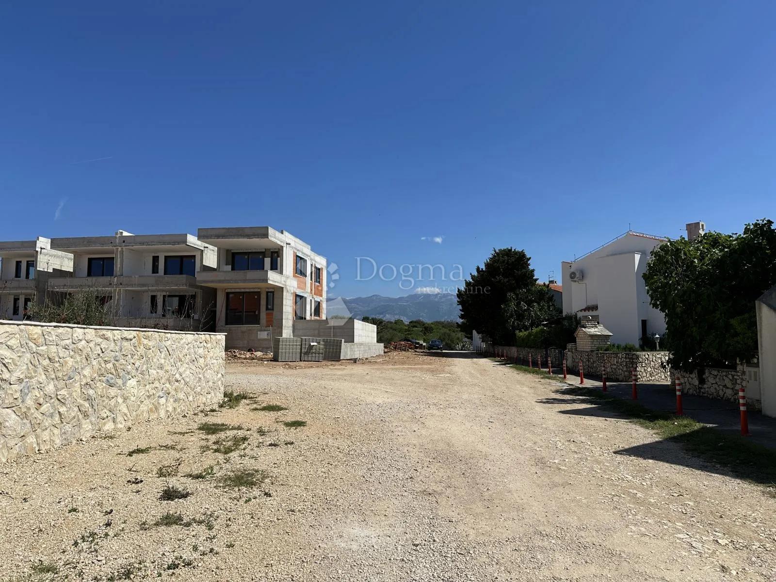 apartman na 2 katu novogradnja gajac - slika 4