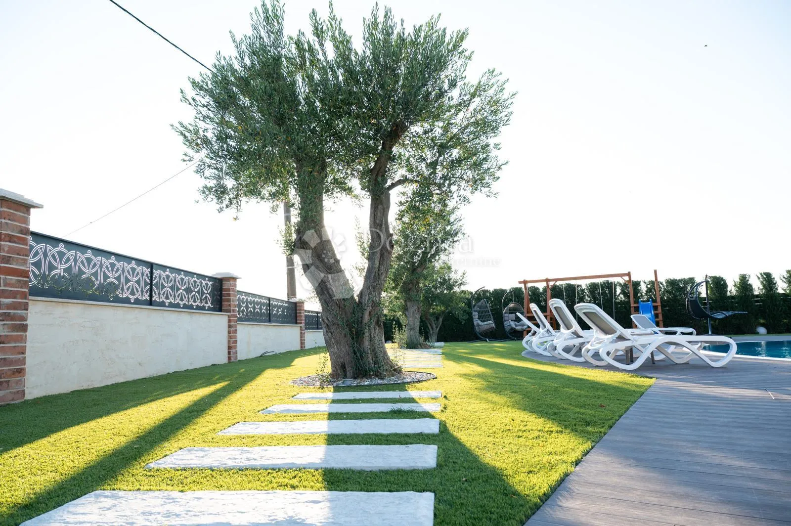 hacienda s najvećim privatnim bazenom u okolici - slika 4