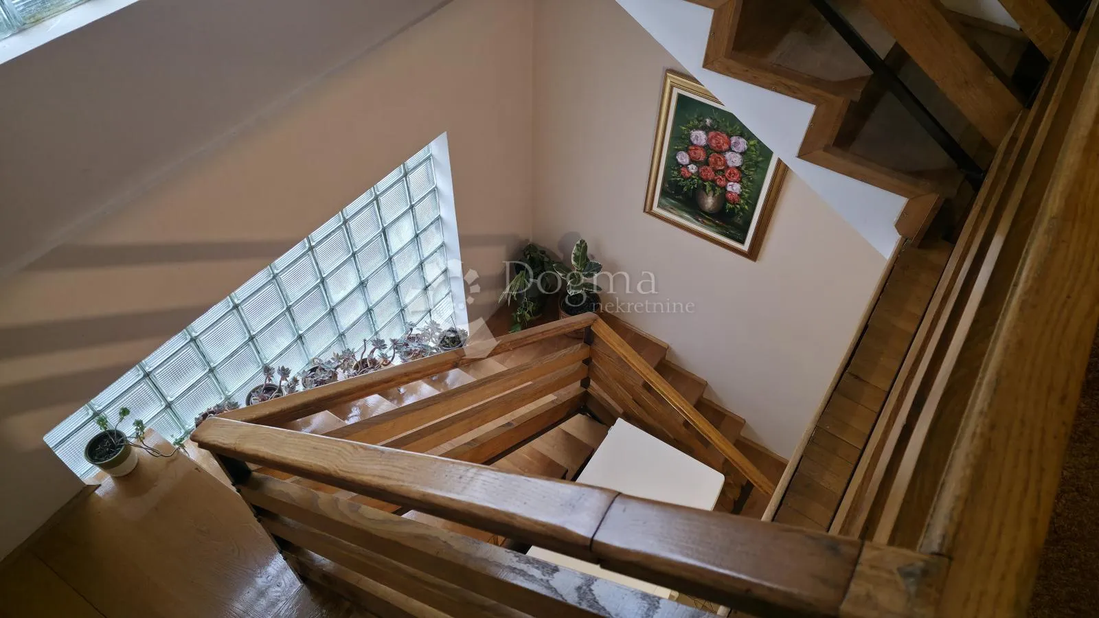 prodaja obiteljske kuće, bjelovar, odlična lokacija! - slika 8